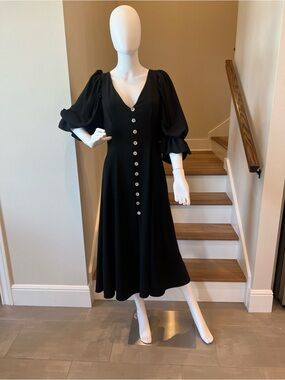 Elegant Black Button-Front Midi Dress with Puff Sleeves
